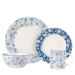 32-pc. Dinnerware Set