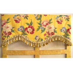 Floral Toss Valance With Tassel