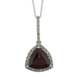 Viducci 10k Gold Garnet and 1/10ct TDW Diamond Necklace (G-H, I1-I2)