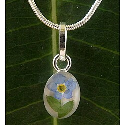 Sterling Silver Forgetmenot Flower Mini Oval Necklace (Mexico)