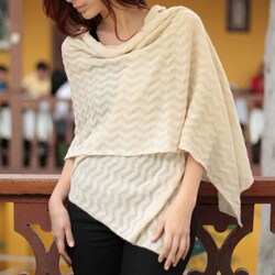 Alpaca Wool 'Natural Zigzag' Shawl (Peru)