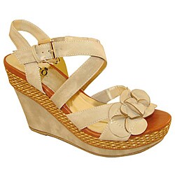 Bucco Women's Beige 'Almeda' Wedges
