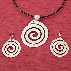 Handcrafted Alpaca Silver 'Hammered Swirl' Necklace and Earrings Set (Mexico)