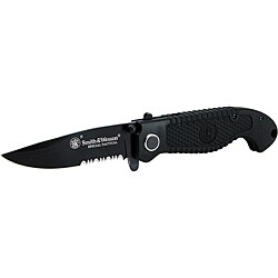 Smith & Wesson Special Tactical Serrated Drop Point Knife