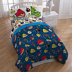 Angry Birds 'Stop the Madness' Twin-size 4-piece Bed in a Bag with Sheet Set