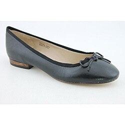 Pour La Victoire Women's Licia Black Casual Shoes