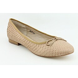 Pour La Victoire Women's Licia Beige Casual Shoes