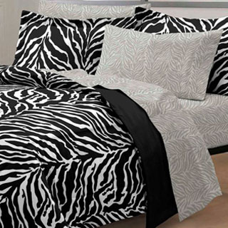 Zebra Black/White 7-piece Bed-in-a-Bag with Sheet Set