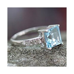 Sterling Silver 'Blue Sparkle' Diamond Accent Blue Topaz Ring (India)