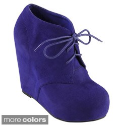 Hailey Jeans Co. Women's 'Denali' Sueded Lace-up Wedge Booties