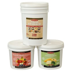 Chefs Banquet 640 Servings Dehydrated and Freeze Dried Food, Fruit, and Vegetable Combo Kit