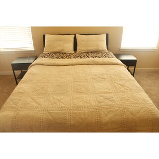 Texture ,100-percent cotton, 3-piece Queen Quilt Set (India)