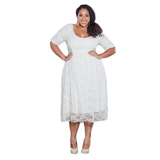 Sealed with a Kiss Women's Plus Size Kara Lace Dress