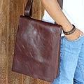 Leather Men's 'Jakarta Brown' Large Messenger Bag (Indonesia)