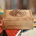 Handcrafted Walnut Wood 'Kashmiri Flower' Jewelry Box (India)