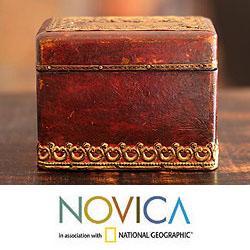 Handcrafted Mango Wood and Brass 'Scarlet Ferns' Repousse Box (India)