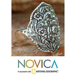 Sterling Silver 'Floral Honor' Cocktail Ring (Thailand)