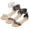 Bamboo by Journee Women's 'Mochi' Roman Sandals