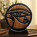 Ishpingo Wood 'Eye of Horus' Sculpture (Peru)