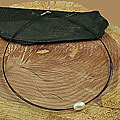 Black Wire Freshwater Pearl Necklace (8-12 mm) (China)