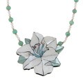 Lee Sands Goldtone Metal Shell Inlay and Pearl Flower Necklace (3-4 mm)