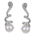 14k Gold White Akoya Pearl and 1/5ct TDW Diamond Earrings (7-7.5 mm) (H-I, ...