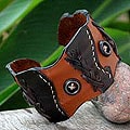 Leather 'Chestnut Buttons' Cuff Bracelet (Thailand)
