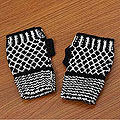 Alpaca Wool 'Tuxedo Honeycomb' Fingerless Gloves (Peru)