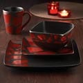 American Atelier Safari Red Giraffe 16-piece Dinnerware Set