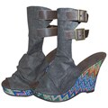 Muk Luks Women's Sun Luks Multi Stripe/ Black Canvas Peep Toes