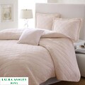 Laura Ashley Full/Queen-size Rose 3-piece Quilt Set