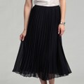R.Q.T Women's Neo Navy Solid Pleat Skirt