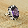 Handcrafted Sterling Silver Amethyst Bead Edge Bali Ring (Indonesia)