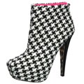 Betsey Johnson Women's 'Thanee' Ankle Boots 