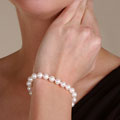 DaVonna 14k Gold Akoya Cultured Pearl Bracelet (7.5-8 mm/ 7 in)
