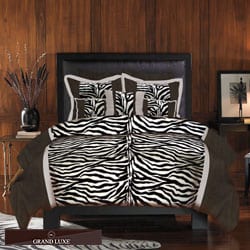 Zumani 4-Piece Queen-size Comforter Set 