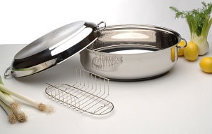Roasting pan with lid