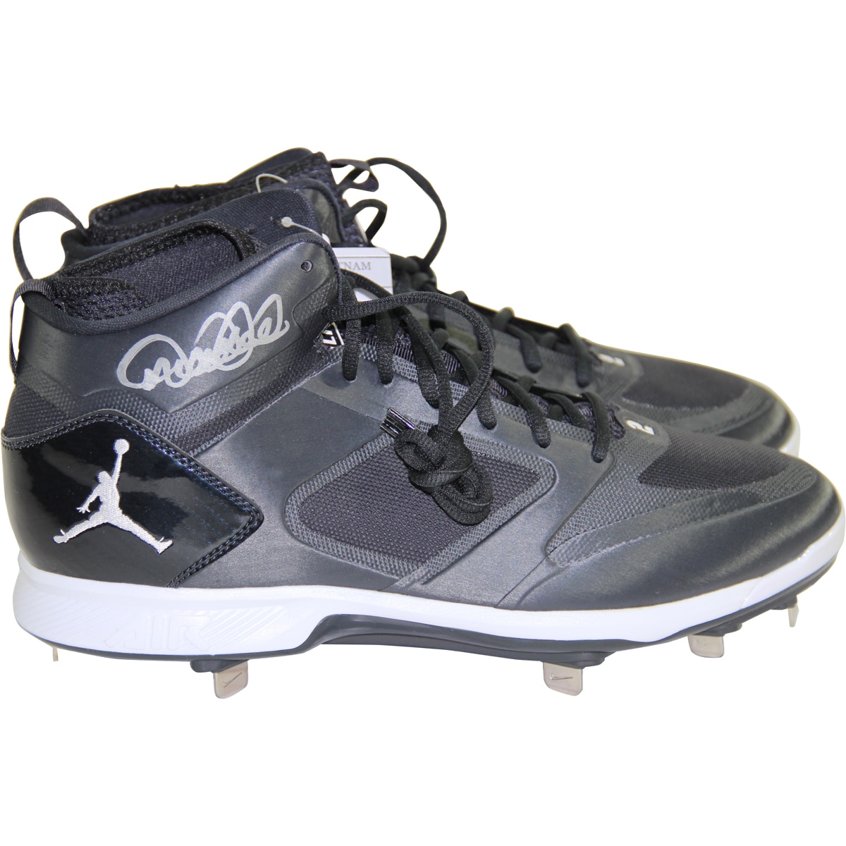 jeter lux cleats