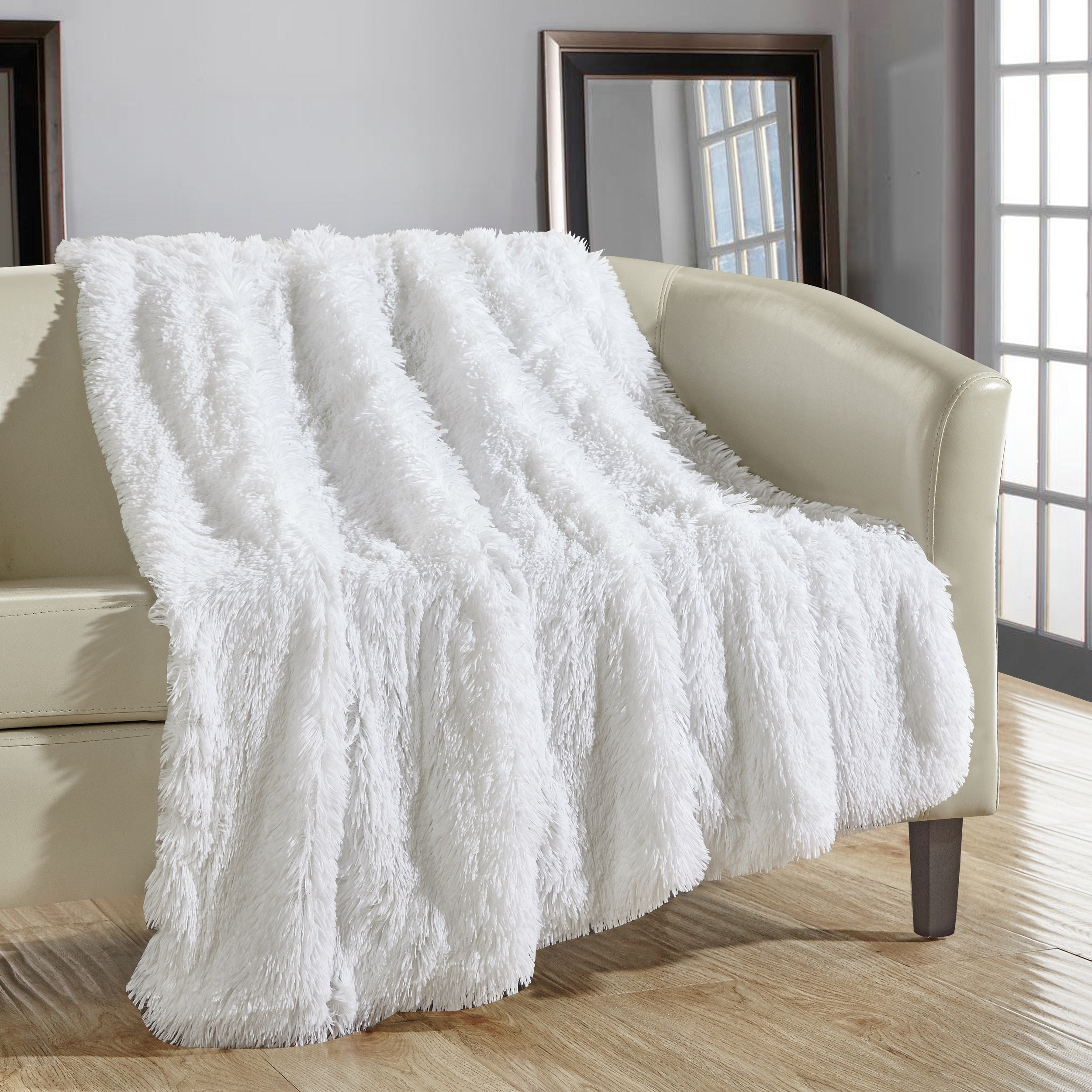 Chic Home Juneau Faux Fur White Throw Blanket On Sale Overstock 12312278