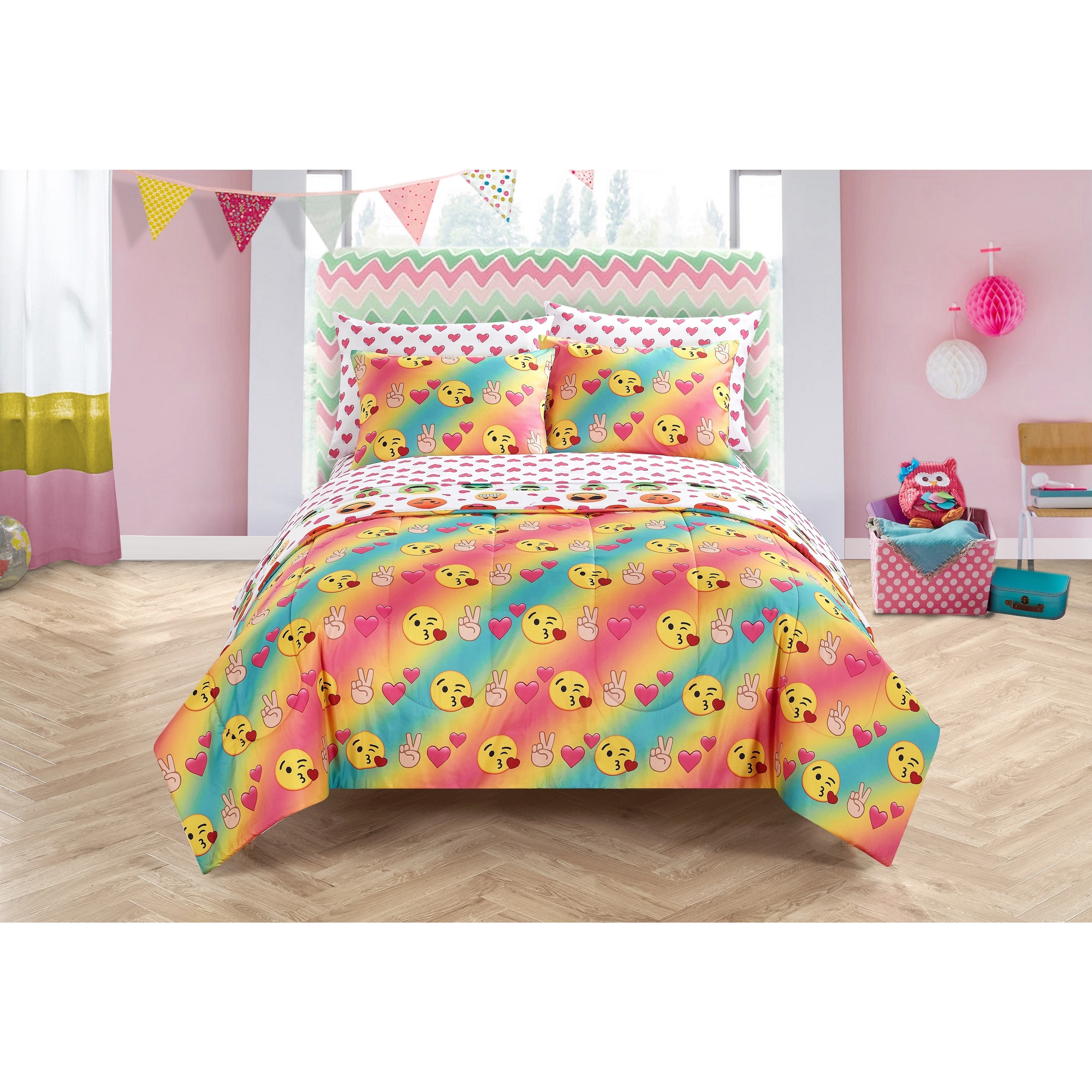 Emoji Pals Rainbow 7 Piece Bed In A Bag Set On Free Emoji Pals Rainbow 7 Piece Bed In A Bag Set