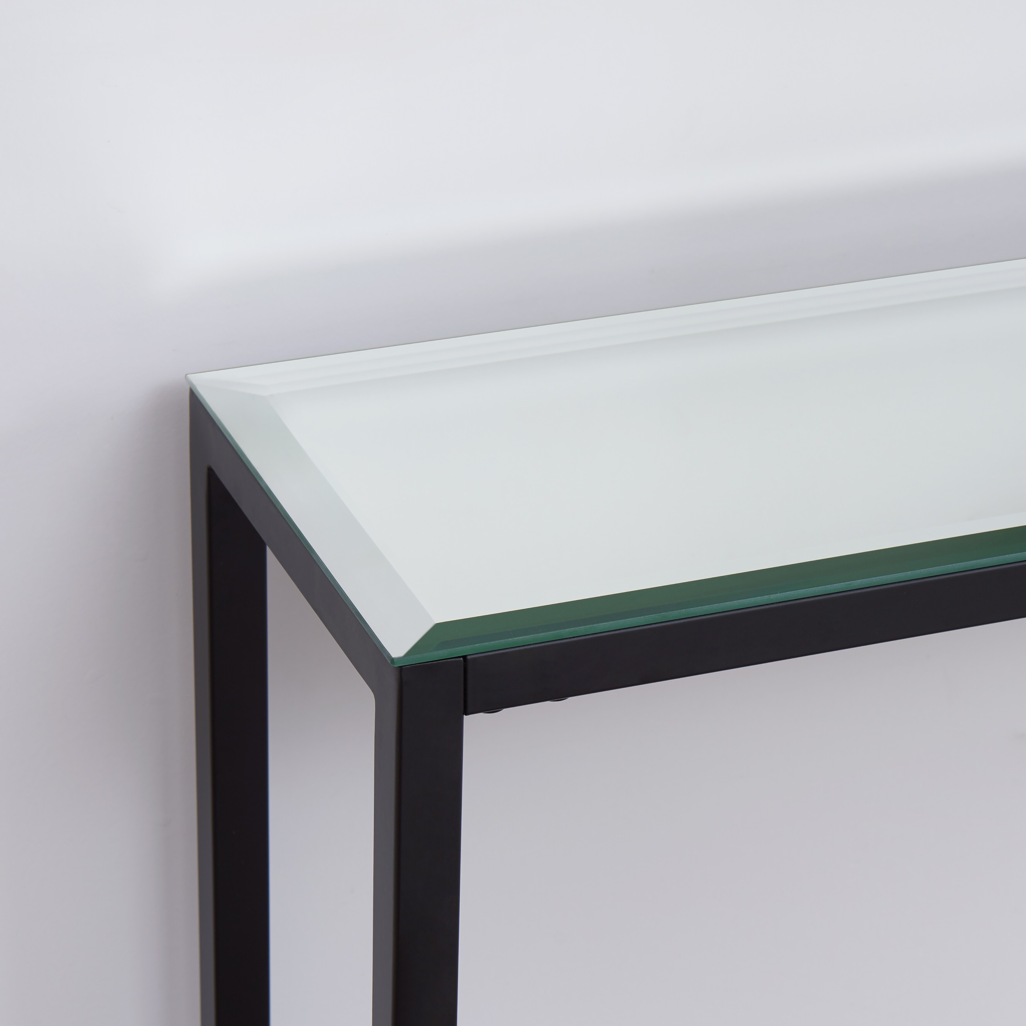 Silver Orchid Ham Narrow Long Console Table W Mirrored Top