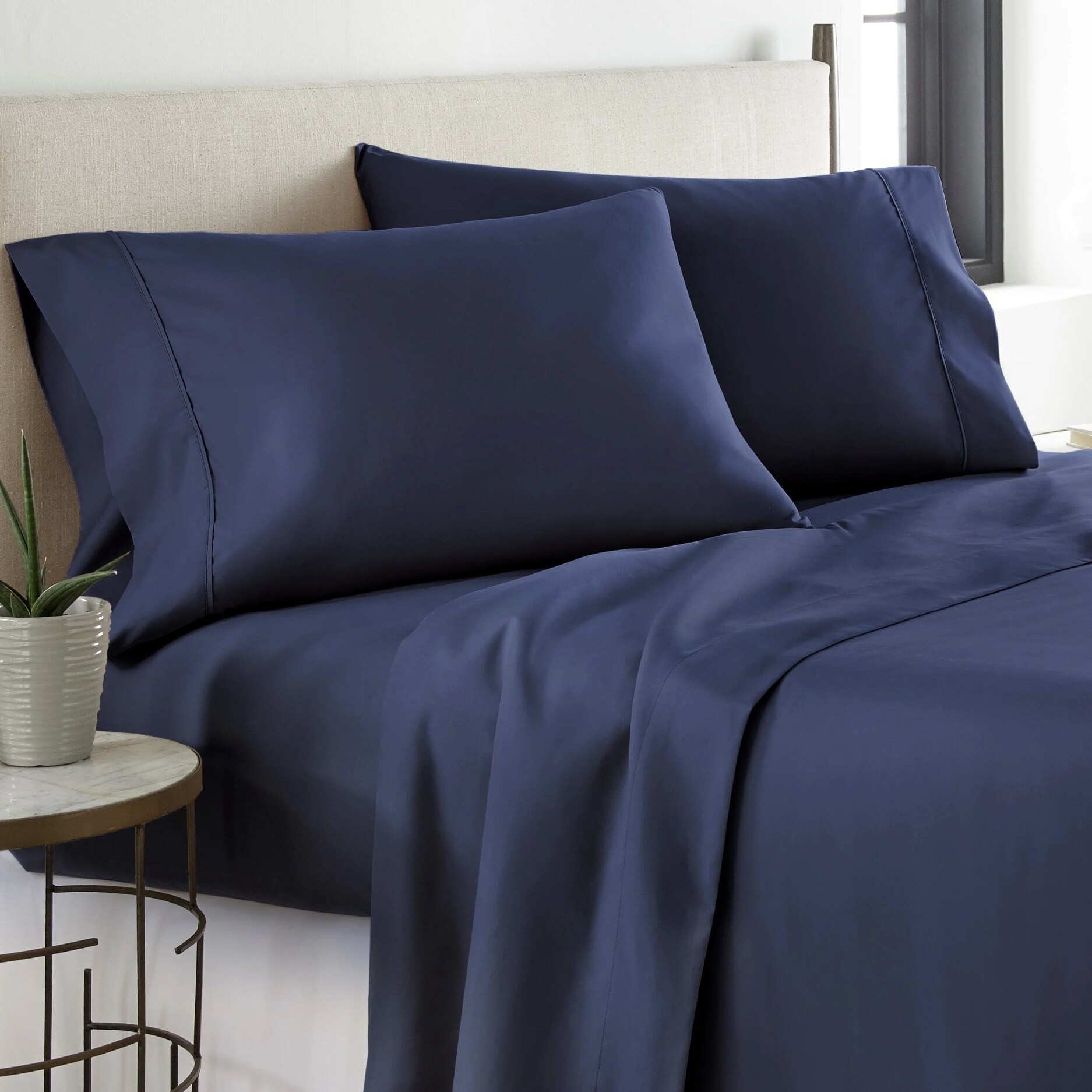 Hotel Luxury Bed Sheets Set 1800 Series Platinum Collection Hotel Luxury Bed Sheets Set 1800 Series Platinum Collection Deep Pockets Wrinkle Fade Resistant Top Quality Soft Bedding On Free Shipping