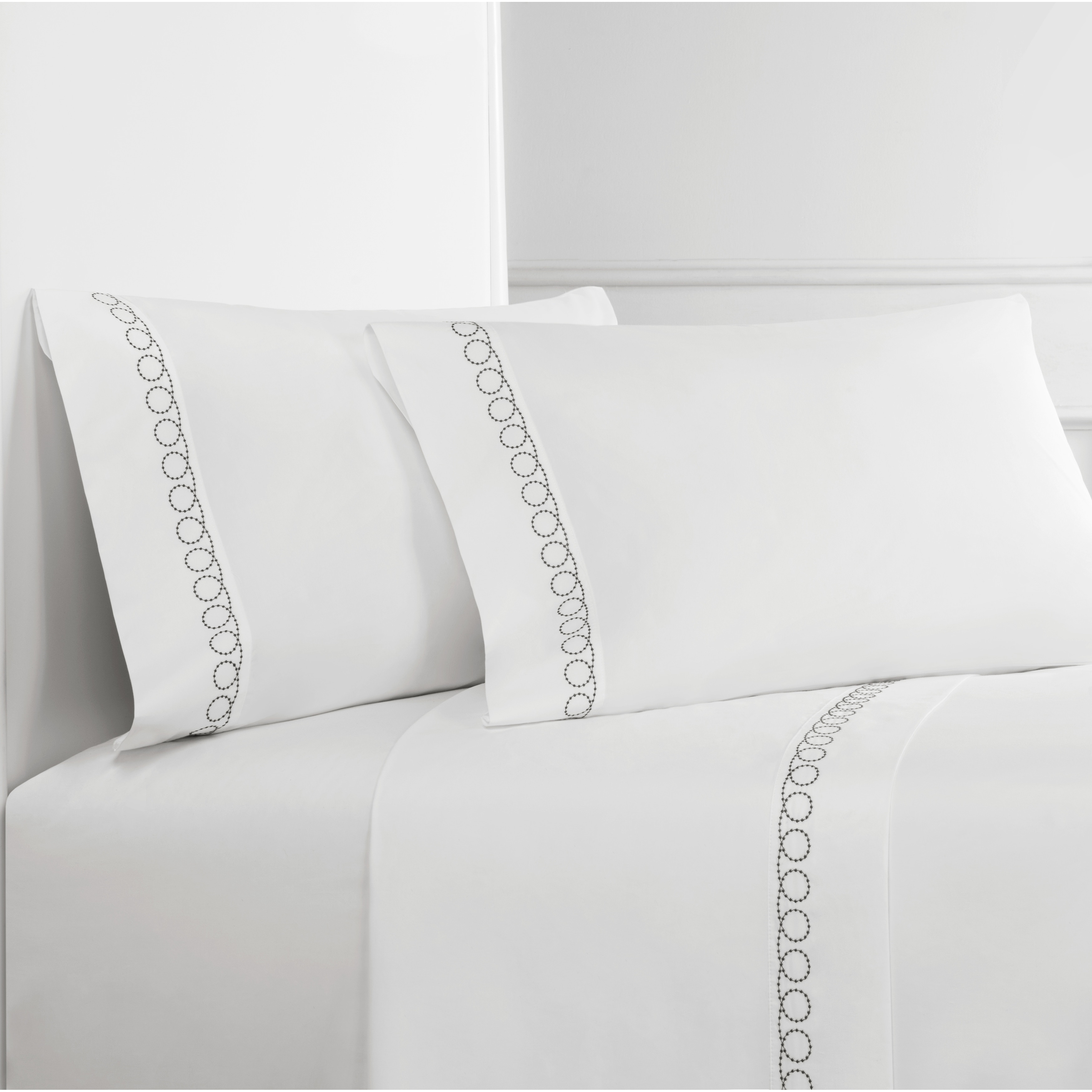 Percale Cotton Loops Embroidered Crisp Sheet Set On Percale Cotton Loops Embroidered Crisp Sheet Set