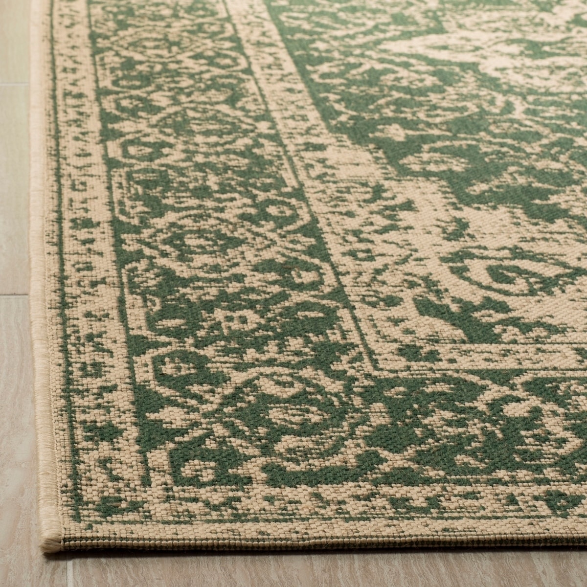 Safavieh Linden Modern Contemporary Green Cream Rug 5 1 Safavieh Linden Modern Contemporary Green Cream Rug 5 1 X 7 6 On Free Shipping Today 21129499