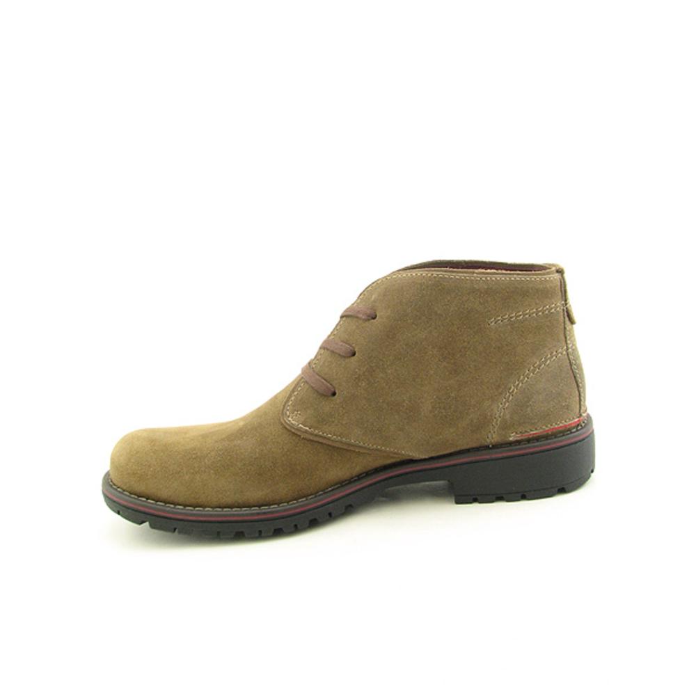 Shop Clarks Men's 'Roar' Regular Suede Boots - Free Shipping Today - Overstock.com - 7464418