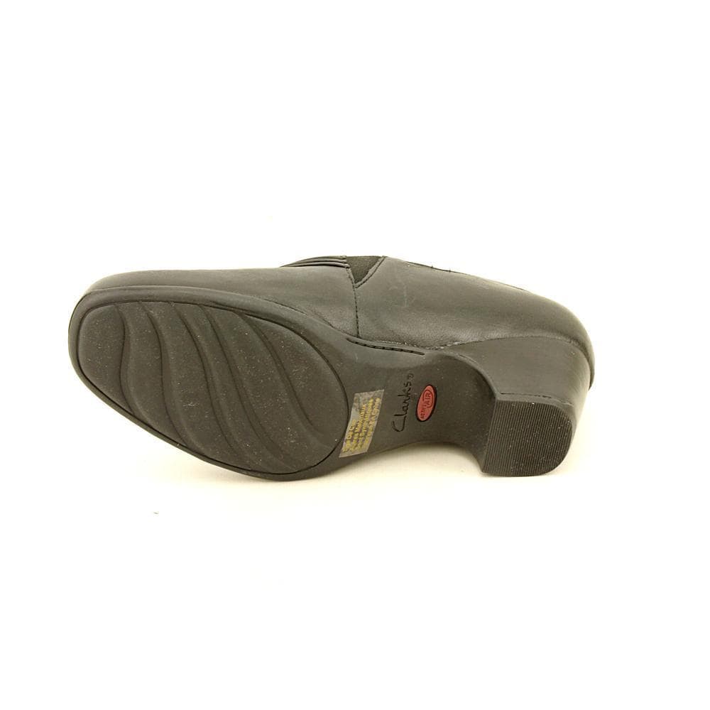 Shop Clarks Women's 'Sugar Spice' Leather Dress Shoes - Extra Wide (Size 6 ) - Free Shipping Today - Overstock.com - 8919640