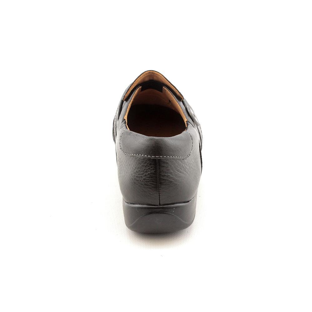 Shop Unstructured By Clarks Women's 'Un.Maple' Leather Casual Shoes - Narrow - Free Shipping On Orders Over $45 - Overstock.com - 9643070