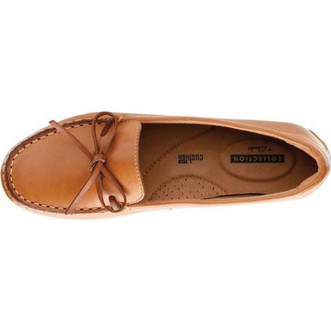 clarks women's dameo swing driving style loafer