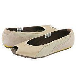 Puma Peep Wn's Frosted Almond Beige/Sandshell Beig(Size 10 B   Medium) Puma Flats