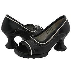 John Fluevog Pipsqueak Black(Size 6 M)